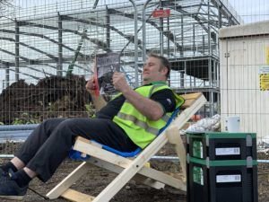 Is it warm enough to make one of these yet? - build your own deck chair with <a href="/HiKOKIUK/">HiKOKI Power Tools UK</a> buff.ly/2GfDgtj #powertools #construction 😎