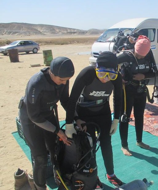 women4environme's tweet image. celebrating #WomenInScience day in our own way, exploring the unknown of Red sea by diving. 
#womenforenvironment #damsels #Marinegirls