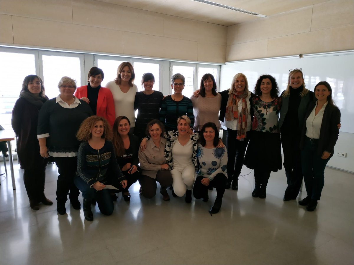 Sedas_SL_Team's tweet photo. Ayer fue el cierre del proyecto #InnovaDona en @BlocEmpresarial y con colaboración de @FundacioFidem ----> Me quedo con todas las mujeres maravillosas que se han cruzado en mi camino #MujeresQueInspiran Gracias a todas vosotras https://t.co/fOniadejfp