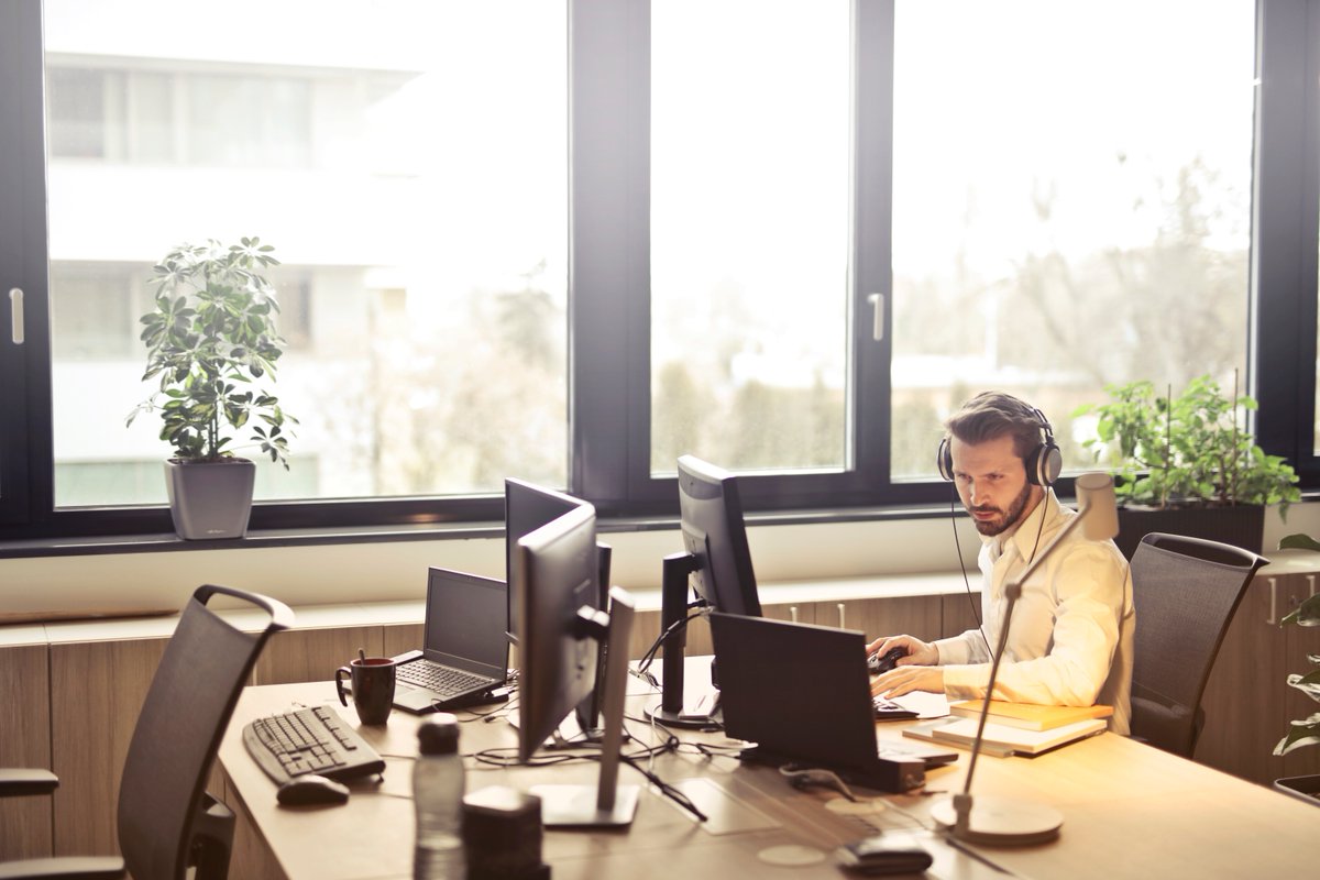 Wer spricht denn da? #Automatische #Erkennung verschiedener Sprecher unterstützt den #Kundenkontakt: eml.org/deutsch/medien… - Jetzt am EML Stand bei der #CCW2019 in Berlin testen! #Callcenter #Service #Technologie