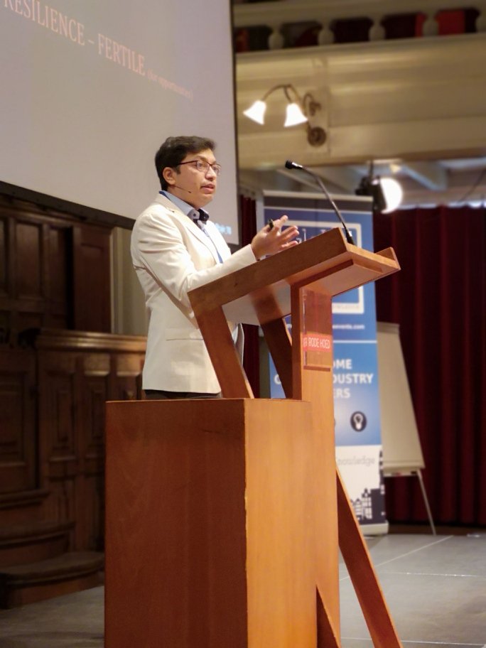 GlobalExecEvent's tweet image. Thought provoking from Dr. Rajiv of @AarhusUni : &quot;Disruption is normal, cyclical even.&quot; #unleashiot #IoT #IIoT #InternetOfThings #transformation #Amsterdam #Netherlands #conference