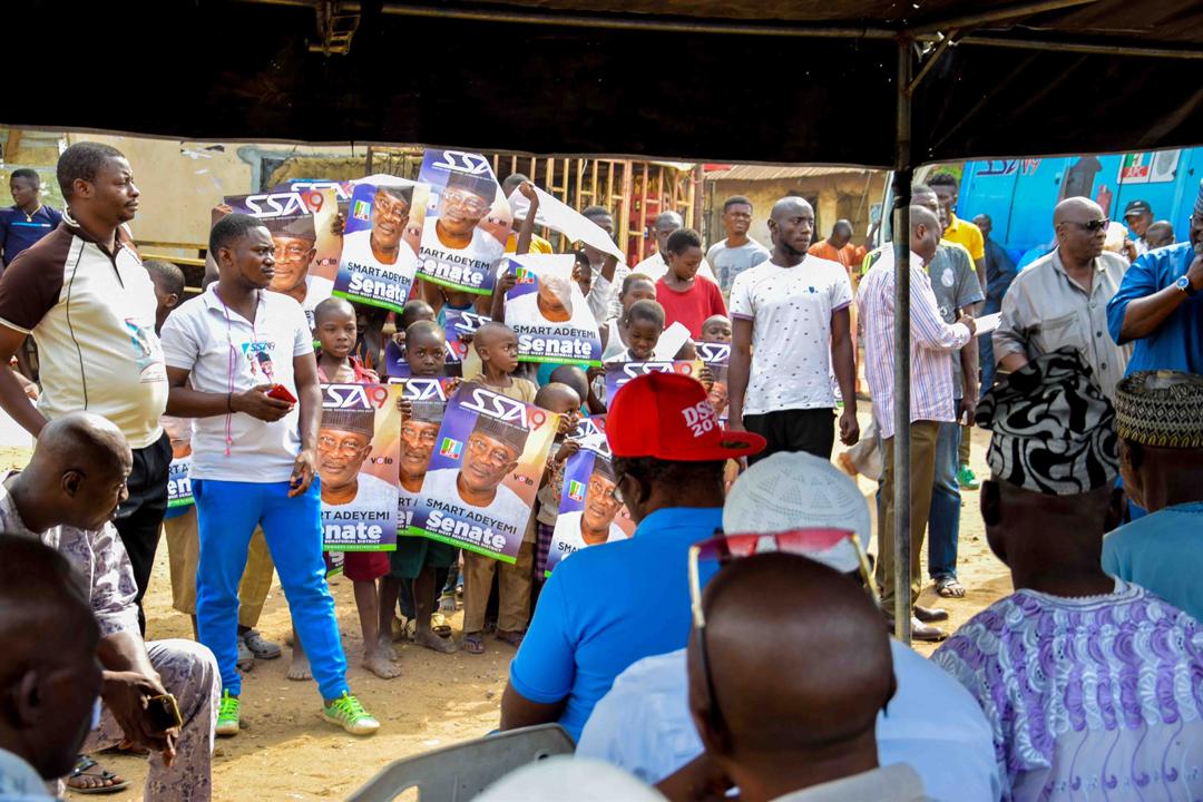SenSmartAdeyemi's tweet photo. Thank you to the Yoruba people community of Lokoja, Kogi state
We are going higher!
#NextLevel #SmartKogi #KogiWest https://t.co/vCkNXcPnT6