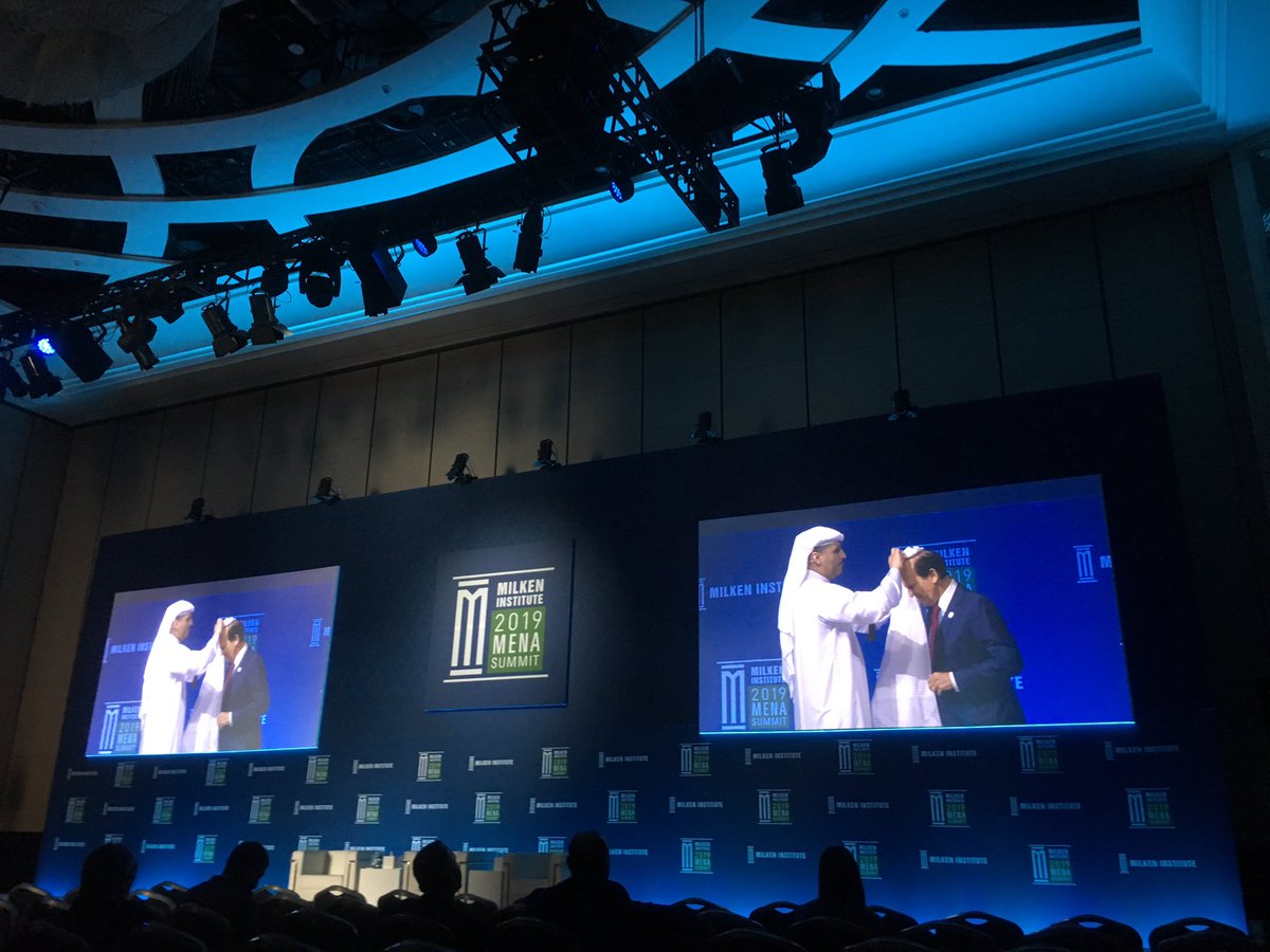 CurtisSChin's tweet photo. All about the headdress.
Remembering the importance of tradition &amp; custom even as the world changes around us. 
#MikeMilken #keffiyeh #MIGlobal @MilkenInstitute @Mubadala https://t.co/P2JU5oxGWu