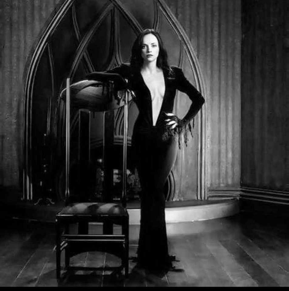 HAPPY BIRTHDAY CHRISTINA RICCI - 12. February 1980.  Santa Monica, California, USA 