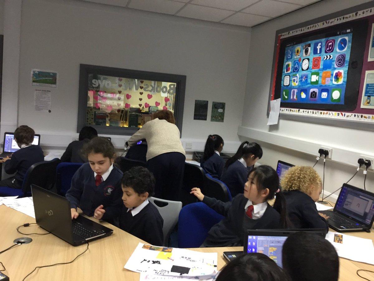 C3Pleasant's tweet photo. We are drawing and coding our Sprites this morning with @MGLWorld_Paul #pleasantstcomputing https://t.co/cPBfRMXWdy
