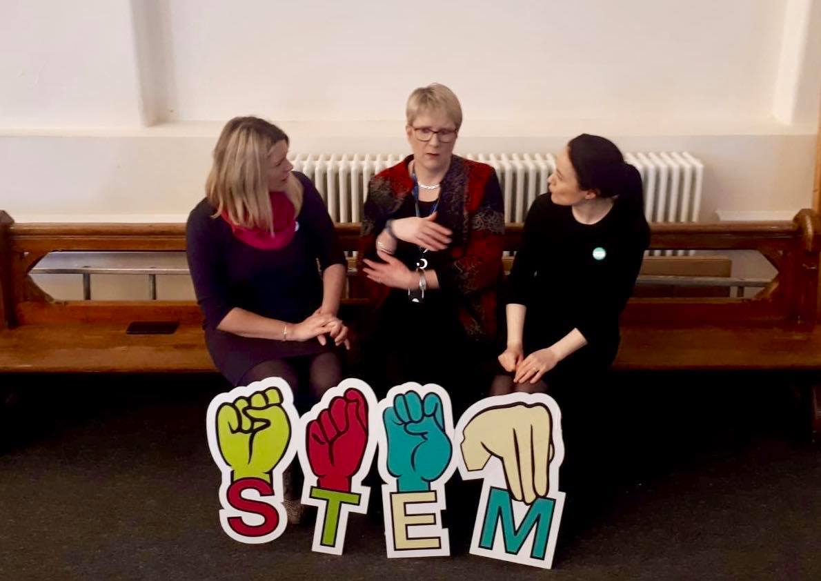 DCU has today launched the first phase of a newly developed Irish Sign Language (ISL) STEM Glossary project at the Deaf Heritage Centre in Cabra. Funded by @scienceirel, the project aims to create the first ever open-access online glossary of maths terms in ISL.