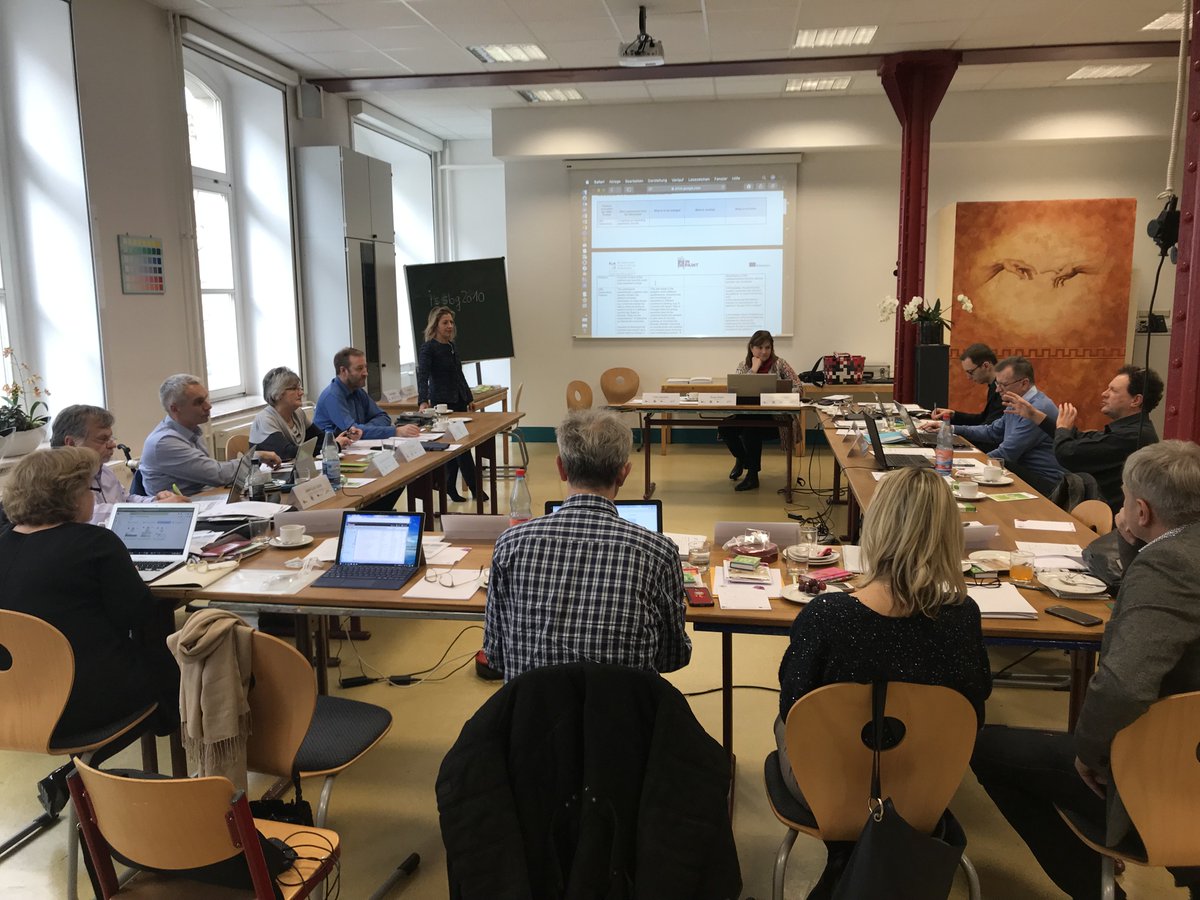 UNIEP_'s tweet image. Today at In Paint project meeting in Dresden organized by #SBG . It will be useful to validate and to collect feedback on project's developments in order to build the future Painting Platform.
#EUprojects #ErasmusPlus