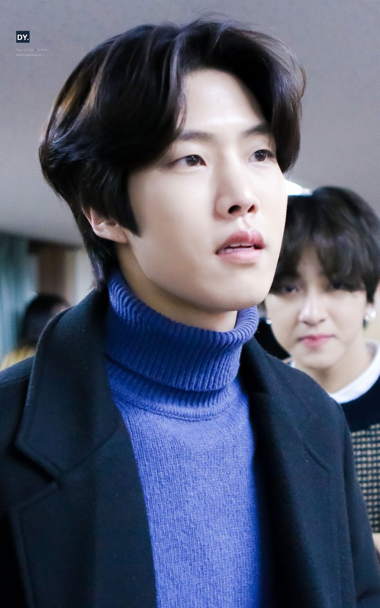 ONLYDAEYEOL0211's tweet photo. 190212 보민졸업식

#골든차일드 #Golden_Child #GNCD #Daeyeol #대열 #이대열  #Goldenness @Official_GNCD @Hi_Goldenness https://t.co/n85dfJuM1O