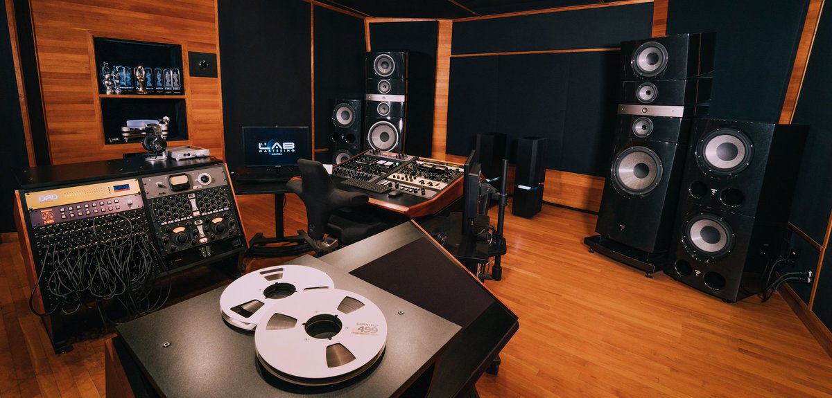 We upgraded our mastering room, for an even higher sound fidelity and transparency. 
Please give a warm welcome to our new Naim Statement mono-block amplifier and new Focal Utopia EM subwoofer!
This coming summer will be the 10th anniversary of the studio and we’re ready for it.