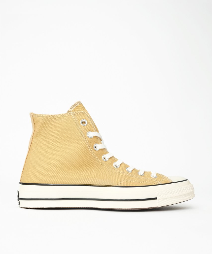 club gold converse