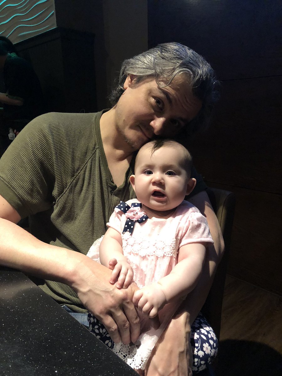 SaraWintersArt's tweet image. Happy 6 months Olive! @MarkWintersArt