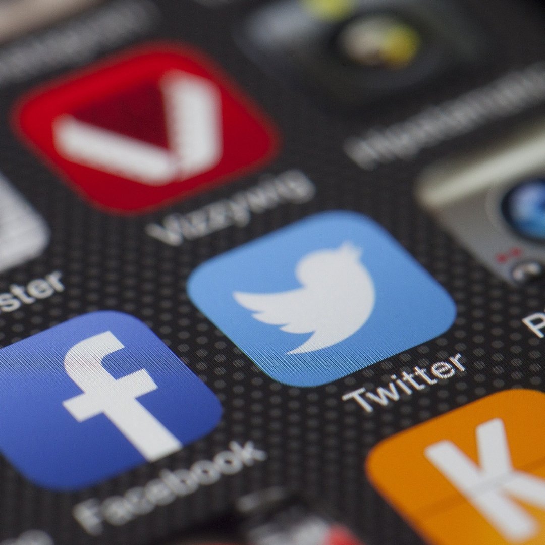 ⚡️Are you making the most of your social media presence?⚡️
Our course we bring you up to date with how to sell and be successful in the social media world and help you to understand all the key social selling tactics and strategies, enabling you to deliver these in house.