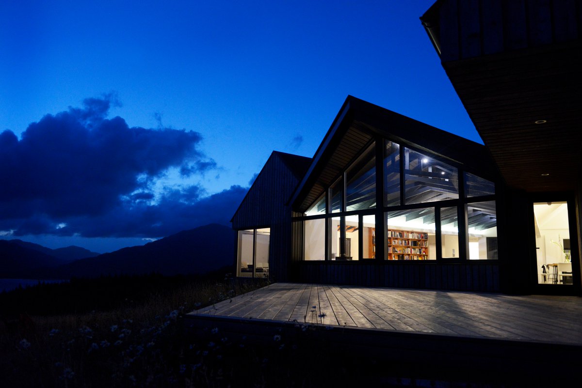 scotlandvenice's tweet photo. Funded residencies play a vital role in supporting artists in Scotland. @CovePark's #creativeresidencies are fully interdisciplinary + run throughout the year https://t.co/BPdQRMx9QW
#CovePark #ScotlandVenice #Scotland #artinScotland #Argyll #Bute #artistresidencies #AlexiaHolt https://t.co/MZbGxwzhfq