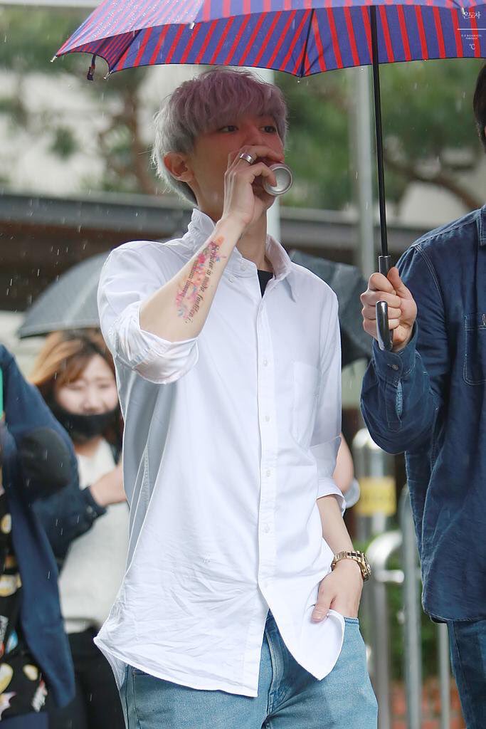 จงอวยชานยอลให้มากกว่าที่พี่เขาอวยตัวเอง tweet media
