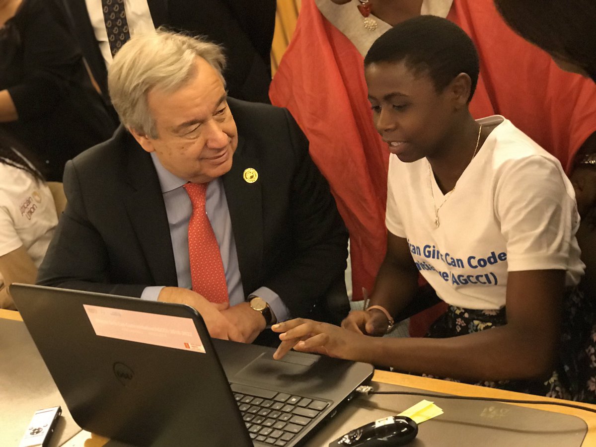 We need girls & #WomeninScience to change the male-dominated power relations in the world.
Let’s all support all the girls, like this one I met in Ethiopia, who are on the frontlines of work for gender balance in all science & tech fields. https://bit.ly/2l3SZ3m