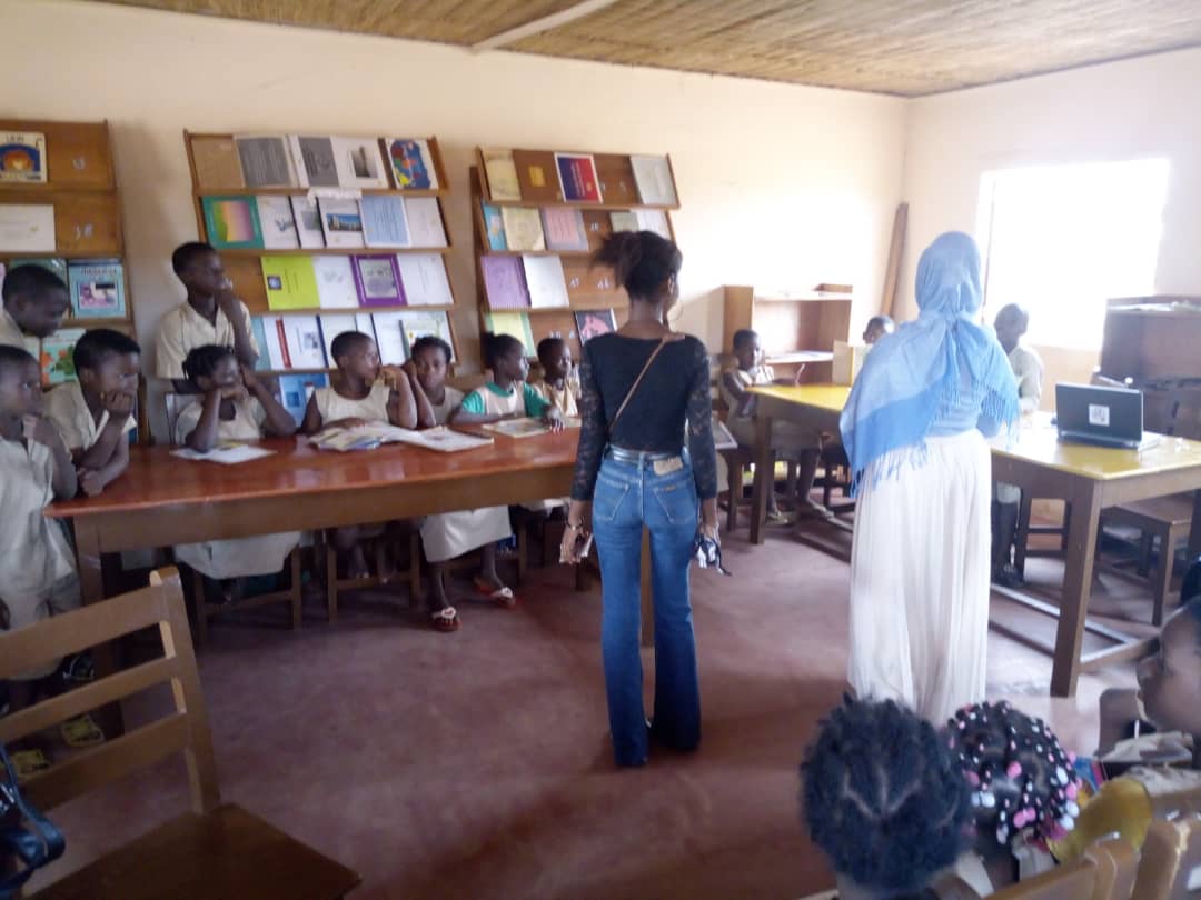 AIESECCalabar's tweet photo. It was an opportunity to give back to the world and how well they delivered on it.👏🏽
 The Lives of the Students of La Jeunesse Ambition in Port novo, Benin republic were touched positively by these Global volunteers. 
Impact the world,go on exchange with AIESEC👌🏾.
#aieseccalabar https://t.co/uiqtszuZA2
