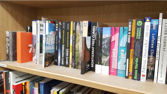 #traveltuesday Anyone going to Font this easter? We've got guides galore in the #depotshop