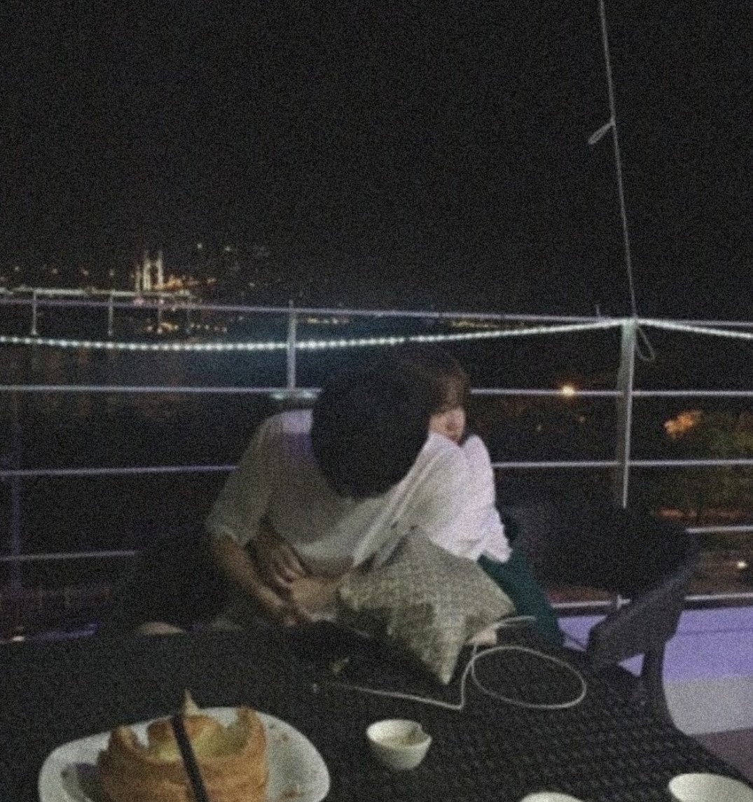 Joocheekiess's tweet image. 💌 𝕨𝕙𝕖𝕣𝕖 𝕒𝕟𝕕𝕣𝕖𝕒 𝕝𝕠𝕧𝕖𝕤 𝕥𝕠 𝕔𝕦𝕕𝕕𝕝𝕖 𝕒𝕟𝕕 𝕘𝕚𝕧𝕖 𝕜𝕚𝕤𝕤𝕖𝕤 𝕒𝕟𝕕 𝕛𝕠𝕠𝕙𝕖𝕠𝕟 𝕝𝕠𝕧𝕖𝕤 𝕥𝕠 𝕣𝕖𝕔𝕚𝕧𝕖 𝕜𝕚𝕤𝕤𝕖𝕤 𝕒𝕟𝕕 𝕔𝕦𝕕𝕕𝕝𝕖 𝕨𝕚𝕥𝕙 𝕙𝕖𝕣

         #MonbebeSelcaDay
                  #mbbsd

[#WE_ARE_HERE @OfficialMonstaX #Monsta_X]