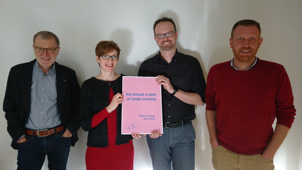 Proffen Filip De Rynck, Claire Dupont, Joris Voets en Bram Verschuere: "Het klimaat is beter af zonder overheid!" 🌎

Prove us wrong in de comments!

#durfdenken
#UGentFEB