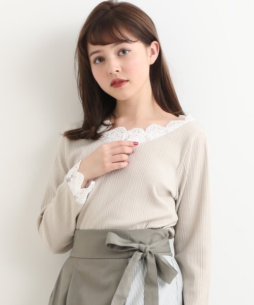 MAJESTICLEGONjp's tweet photo. #spring_collection 🌷
春カラーで気分も��るく♪
胸元と袖口にあしらわれたスカラップレースが華やかなトップス✨広めのVネックで顔周りをすっきり魅せてくれます💕
スカラップレースリブトップス
https://t.co/C5w7pXQDS4
@77_naachan
@MAJESTICLEGONjp
#マジェスティックレゴン
#MAJESTICLEGON https://t.co/gUNpwpEDi5