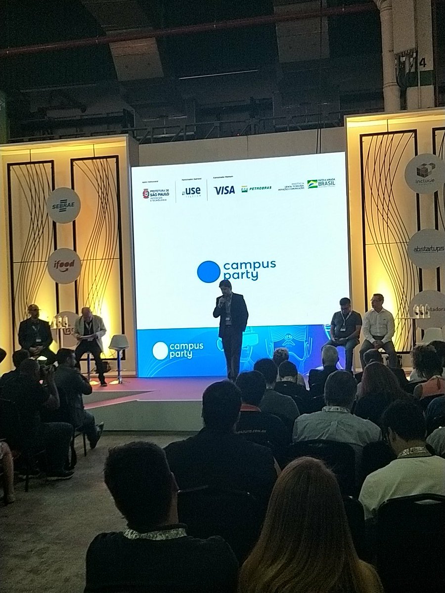 ProgramaTech's tweet photo. Agora o patrocinador @petrobras na coletiva de imprensa #CPBR12 https://t.co/RQa7HoKHtH