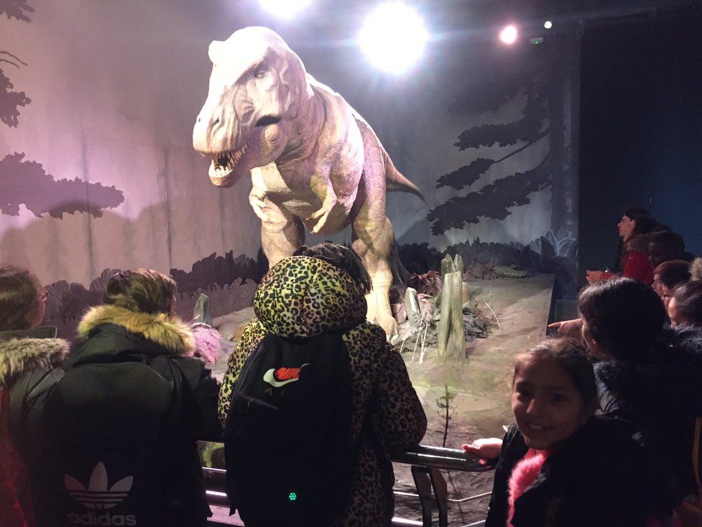 KendSachar's tweet photo. Natural History Museum was awesome! Happy birthday Charles Darwin! https://t.co/Ujv6THEXl7
