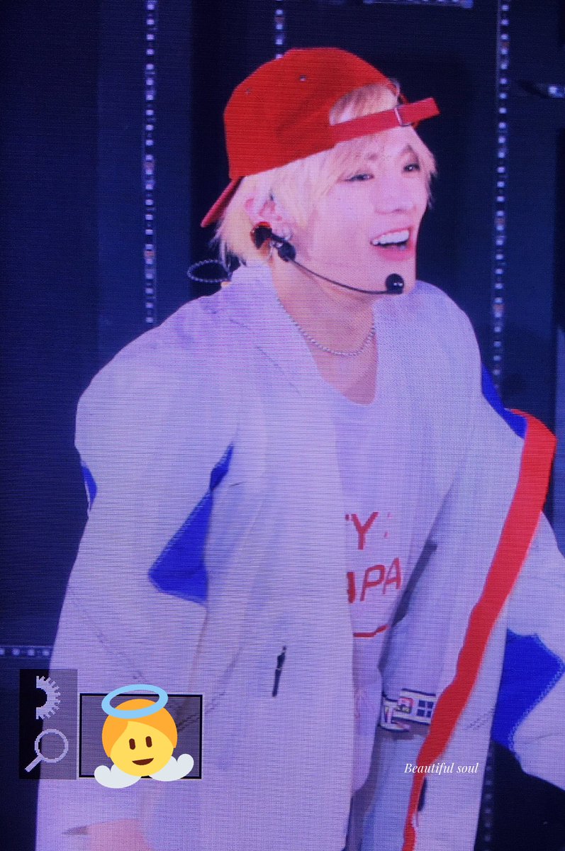 ByutyfulSoul's tweet photo. 190212 NCT127 the origin 콘서트 in 히로시마 #유타 #悠太 #YUTA 

君はシズニーの誇りです。私の大スター 中本悠太💕💕💕 https://t.co/3z3pJRJJX7