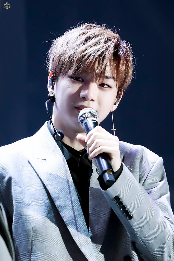 GoldenSnow9699's tweet photo. 190127 너무 보고 싶어요😢
#강다니엘  #워너원
 #KANGDANIEL #WANNAONE https://t.co/UBu6HkXiml