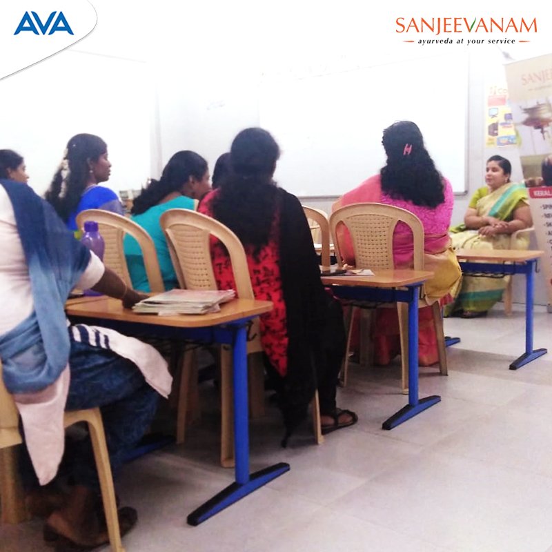 avacaregroup's tweet photo. Glimpses fro the informative health talk by Dr.Yazhini attended by the teachers of Velammal Global School, Surapet. 

#AVACare https://t.co/1lIJlRPqG4