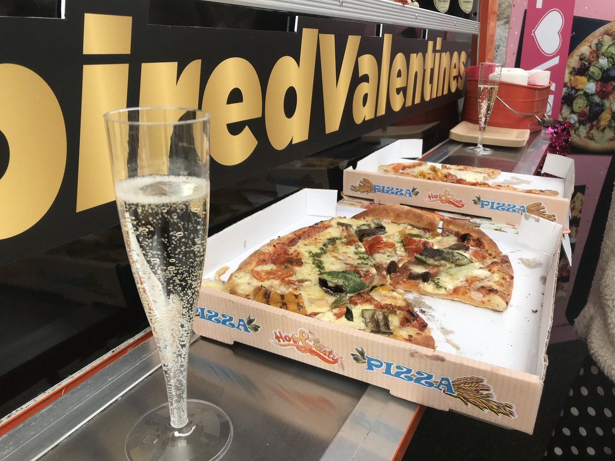 irish_studio's tweet photo. Prosecco &amp; Pizza party of a Tuesday? Yes please! 🥂🍕 @CentraIRL #inspiredvalentines @irishtatler @U_Magazine @foodandwineIE https://t.co/xPR15bRgqF