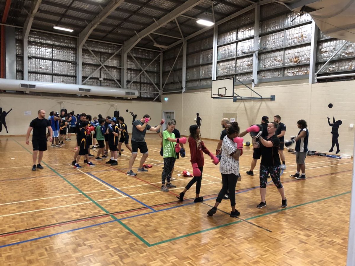 SouthHedlandPol's tweet photo. #BOXFITHEDLAND 19 kids at this sesh. Another great turnout & a few tired bodies. #fb #EPCommunityEngagementTeam https://t.co/A2oiIEPfMR