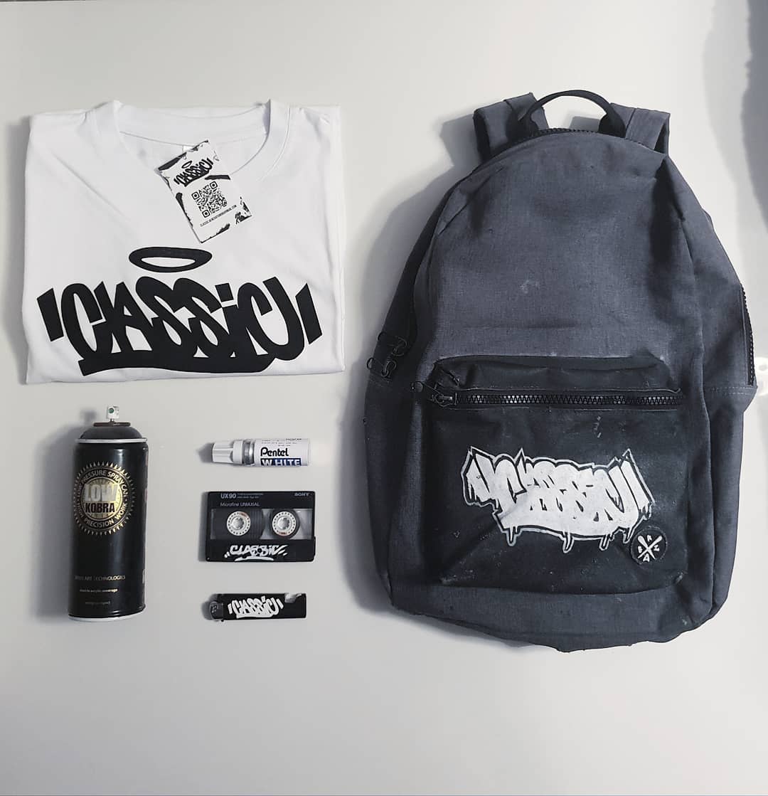 ClassicCheat's tweet photo. Old boy #graffiti #clothes #lehavre #peinture https://t.co/ap3Jaj8o2q