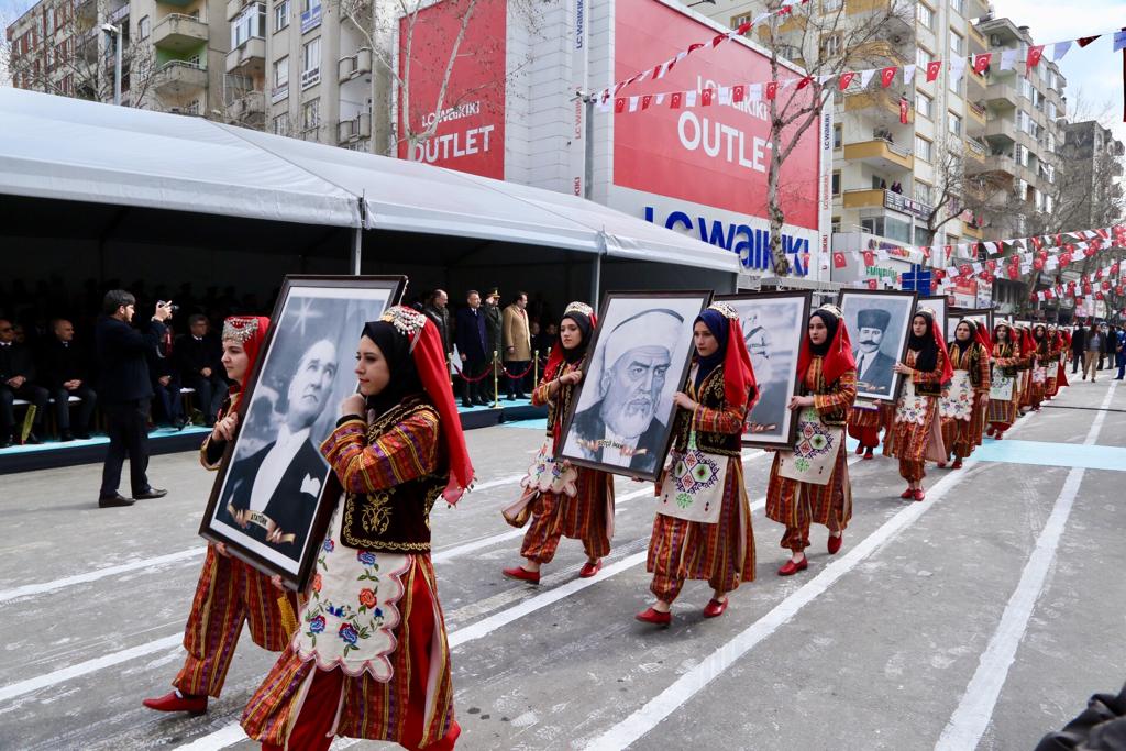 #12ŞubatKurtuluşBayramı Görülmeye Değerdi...

#HerFerdiKAHRAMANMARAŞ