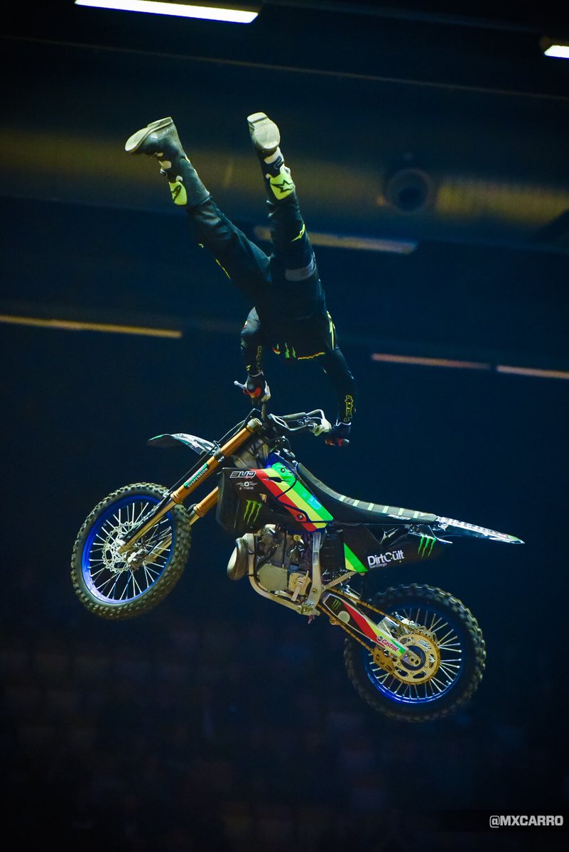 TIME TO FLY BACK HOME WITH MY GIRLS 📸 <a href="/mxcarro/">Caroline Joelsson</a> @supercrossherning 🔥
.
.
<a href="/monsterenergy/">Monster Energy</a>
@monster_energy_uk 
<a href="/alpinestarsmx/">Alpinestars</a>
<a href="/melonoptics/">Melon Optics</a> 
<a href="/ninjazgloves/">NINJAZgloves</a> 
@dirtcultclothing 
<a href="/bud_racing/">Erik Rodriguez</a> 
<a href="/madform/">MADFORM</a> 
@perfectnutrition_
@imagedesigncustom 
<a href="/castrolmoto/">Castrol Moto</a> 
<a href="/prochocs/">Prochocs</a>
@pullinstagram