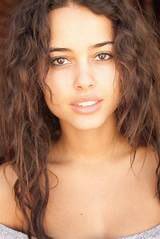 TowerGirlBell's tweet image. It seems like a lifetime ago, that I was happy and in love with my best friend, surrounded by friends. Now my love has left me and I am raising our son without him and the family I ran away from has pulled me back to my royal responsibilities. Funny thing is I’m still in a tower.