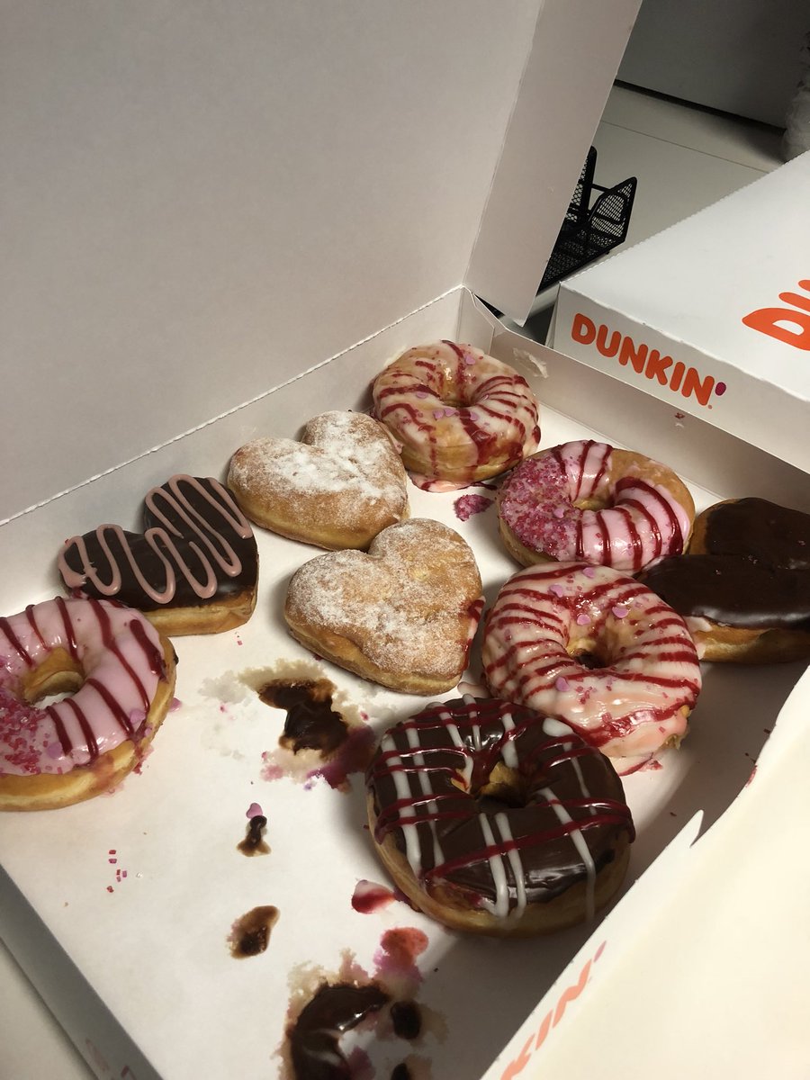 I said NO to these @dunkindonuts on day 9 of the 10-Day Challenge! #12News #Sweets #sugar #10daychallenge