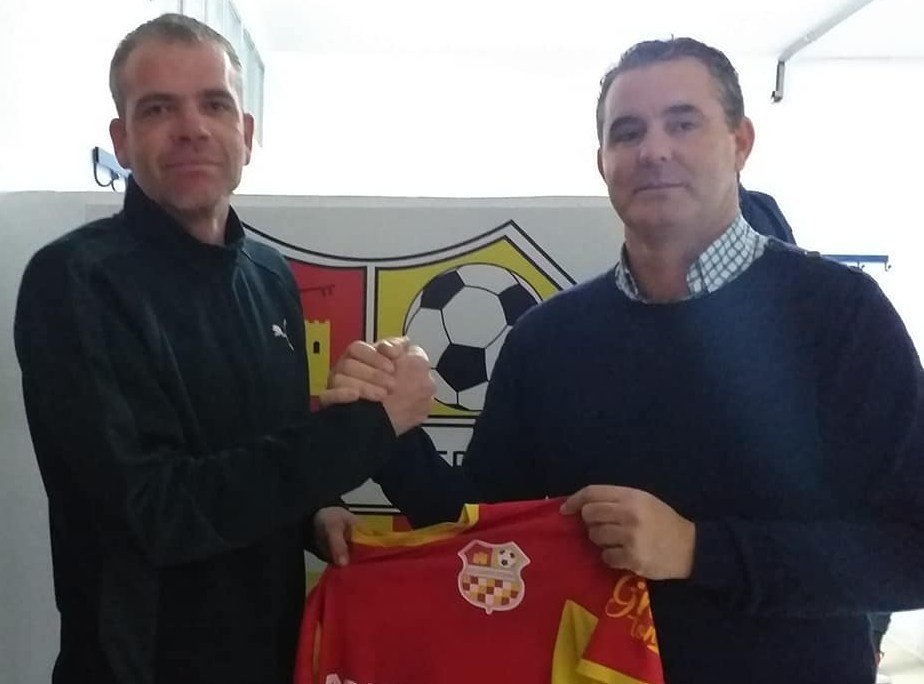 Pitsux's tweet photo. #1ªAndaluza | Nuevos jugadores llegan al @cd_santisteban
@AlberoyMikasa https://t.co/DVrbh16v76 https://t.co/AsOyVF8l6k