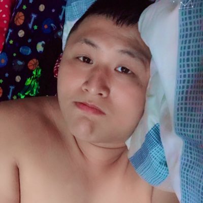 #NewProfilePic (新個人資料照片)