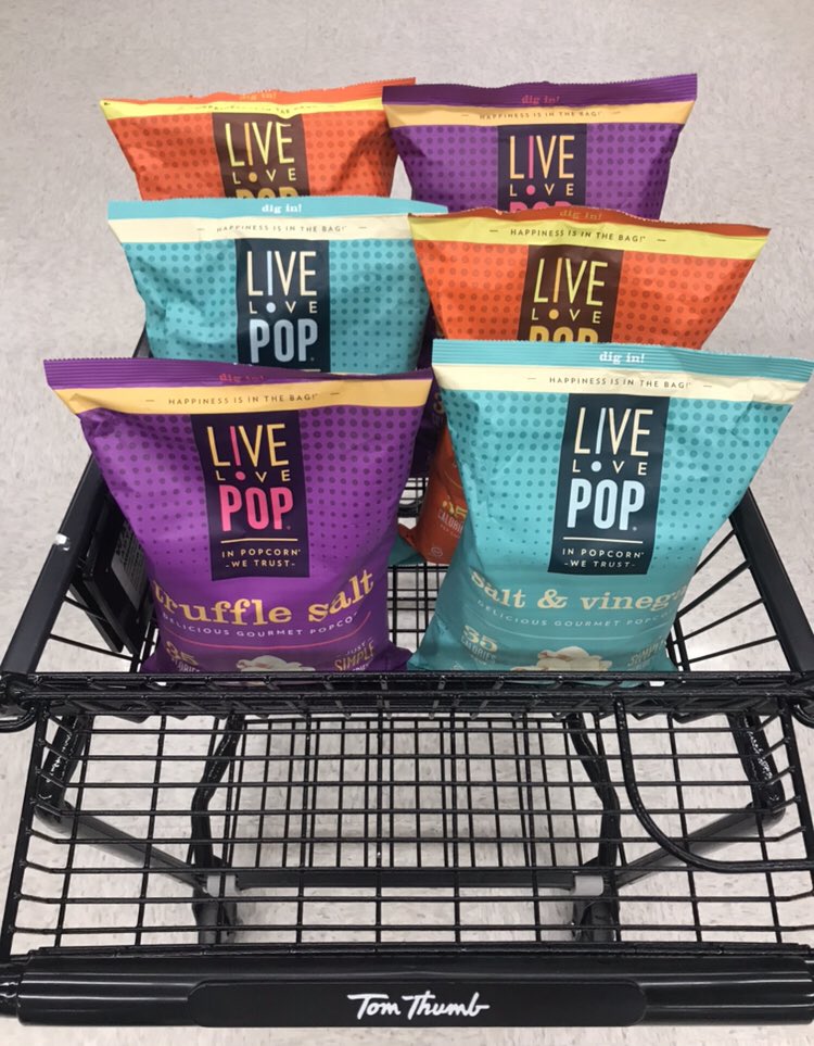 livelovepopLLC's tweet image. Tackle Tuesday’s at Tom Thumb! Find us in your local grocery stores TODAY! #tuesdaytip @TomThumb_Stores 

#livelovepop #popcorn #healthysnacks #TuesdayThoughts #TipTuesday #glutenfree #HealthyLiving