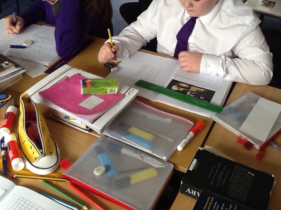 ourladyqop's tweet image. Using logical reasoning to explain algorithms. #year6computing #barefootcomputing