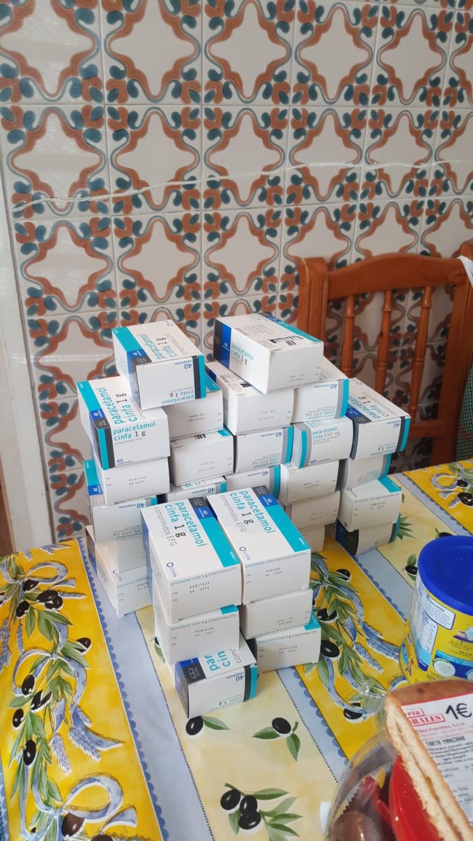 Haciendo Marie Kondo en casa de un matrimonio mayor. Estos fármacos no les hacían sentir felices y por eso no se los tomaban...
#segpac #enfermeria