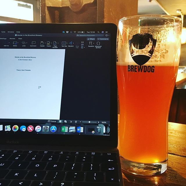 Brewdog bar just down the road from the Barbican...be rude not to visit! And another stamp for my intergalactic beer passport...pint of Hammerton N7 guest IPA...for research... #brewdog #intergalacticbeervisa #hammertonn7 #london #brewdogclerkenwell #ipa… http://bit.ly/2TKPIoj