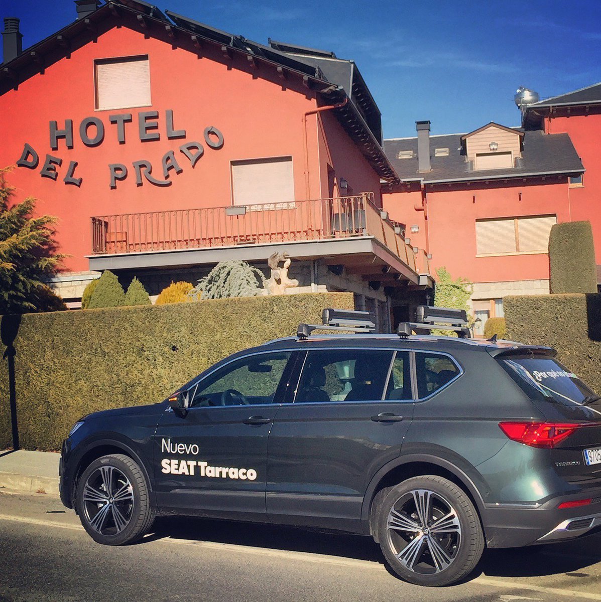 Un gran descans no serà l'únic que trobis a l' hotel. Amb <a href="/tuSEAT/">SEAT España</a> i <a href="/hoteldelprado/">Hotel del Prado</a> podràs conèixer el Nou SEAT Tarraco i gaudir d'altres sorpreses. #PorQuéNoAhora seat.es/coches/tarraco…