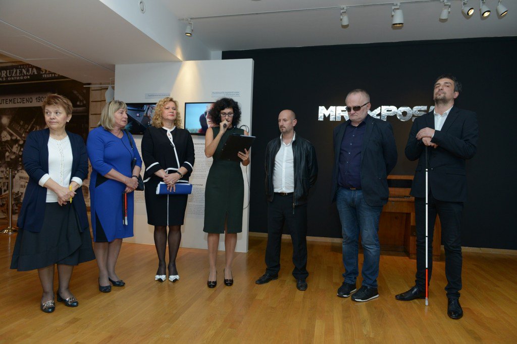 stratego_hr's tweet photo. Obilježen međunarodni dan bijelog štapa i otvorena izložba “Mrak posao” https://t.co/NNqm208WHo https://t.co/HDBl8UJPB7