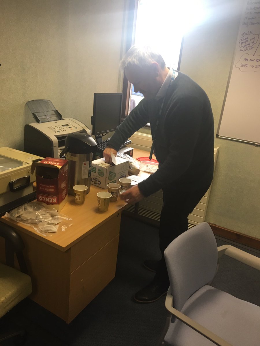 TashaGC's tweet photo. Leadership in action. Paul (Head of Service in @LPTnhs ) ensuring we all have a drink before the meeting. @LPTDianaservice @LPT_CAMHS @LPTHWB #FYPCSWG #HealthAndWellbeing #LeadingByExample https://t.co/6aJ1LTIJKP