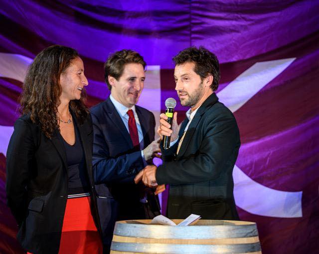 Briscadieu_Bx's tweet photo. Retour en images sur la vente de Grands Vins de #Bordeaux au profit du centre de formation de l'@UBBrugby ! Encore une réussite cette année avec une belle sélection de vins rares présentés et 310 000€ rassemblés pour le centre 🏈
#rugby #venteauxencheres #vinsdebordeaux #vins https://t.co/BFFsKHdUJM