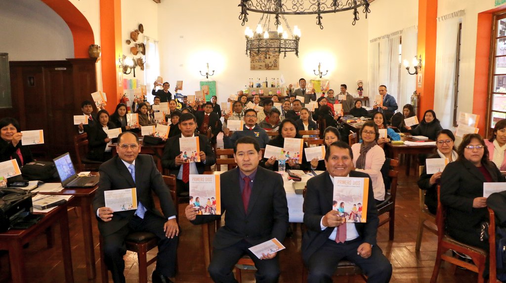 Maestros de la #AEAAC listos para los #10DiasDeOracion #PrimeroDios.
