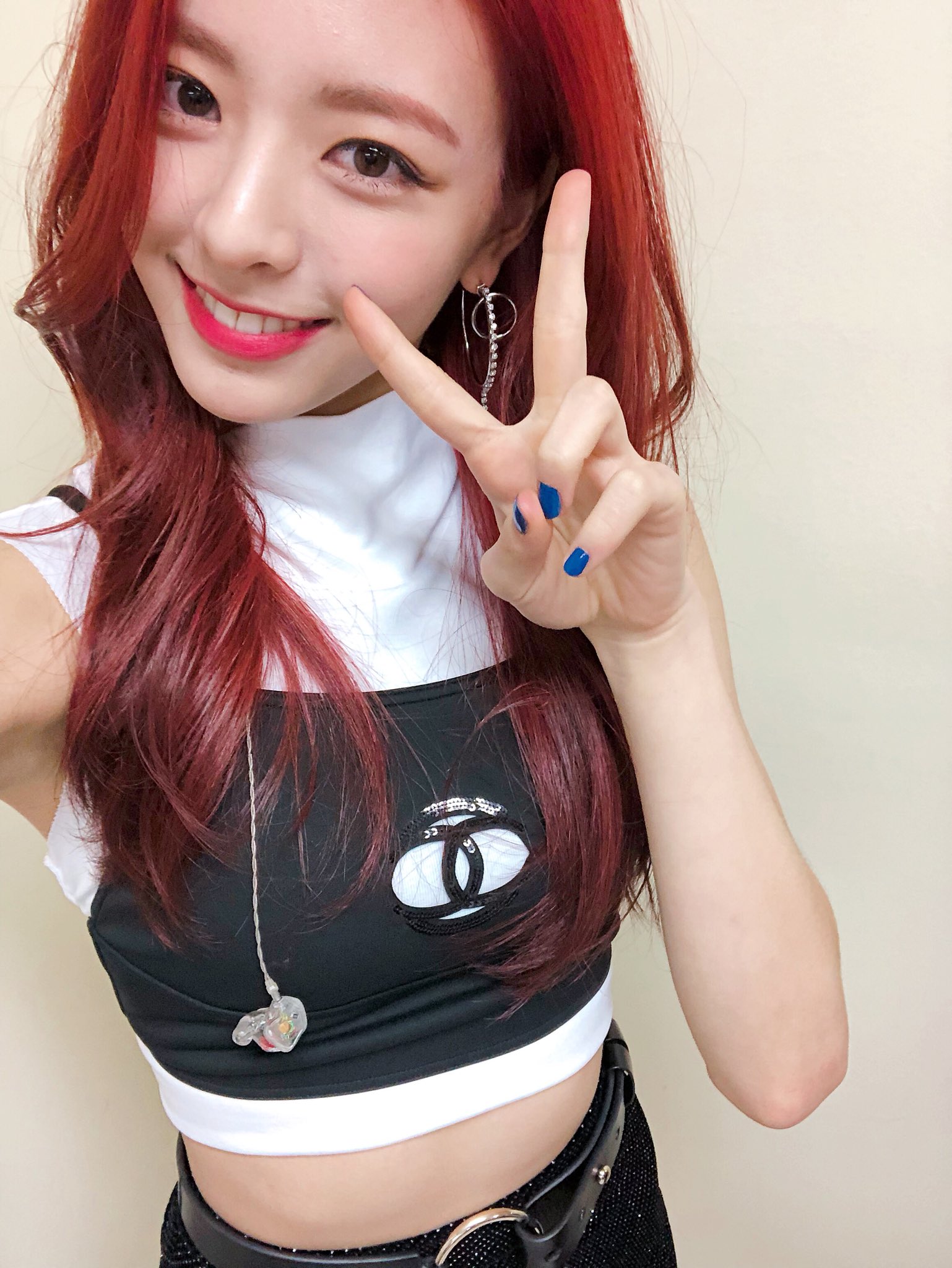 itzy on twitter yuna 190212 happybirthday itzy itzy on twitter yuna 190212 happybirthday itzy