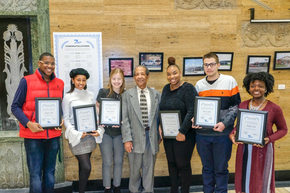 wmulwi's tweet image. Congratulations to the City of Kalamazoo's Rev. Dr. Martin Luther, King, Jr. Social Justice Youth Award Recipients: Gregory Culp, Kaylana Jones, Emma Knutson, Delores Shackelford, Tanner Luther and Trinity Scott; all photographed with Dr. Lewis Walker.