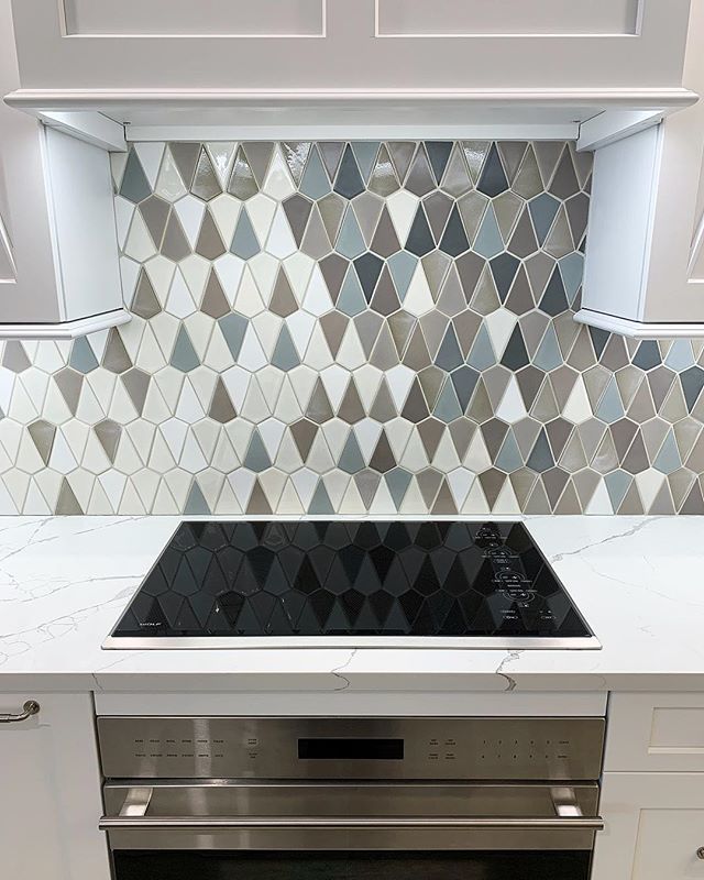 conceptiitile's tweet photo. Each tile was chosen by hand by our tile designers to make the perfect gradient blend. But before the tile arrived, each tile was made by hand right here in Rochester, NY. This installation kicks off our newest tile line, Meraki - exclusive to the Concep… https://t.co/1GMtTwfTAS https://t.co/htP3Y5eV4c